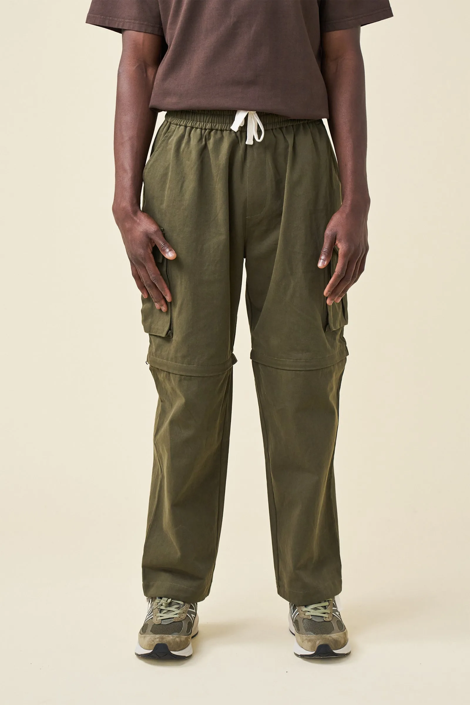 CANVAS CARGO TROUSER   SHORT ZIP OFFS - ARMY GREEN