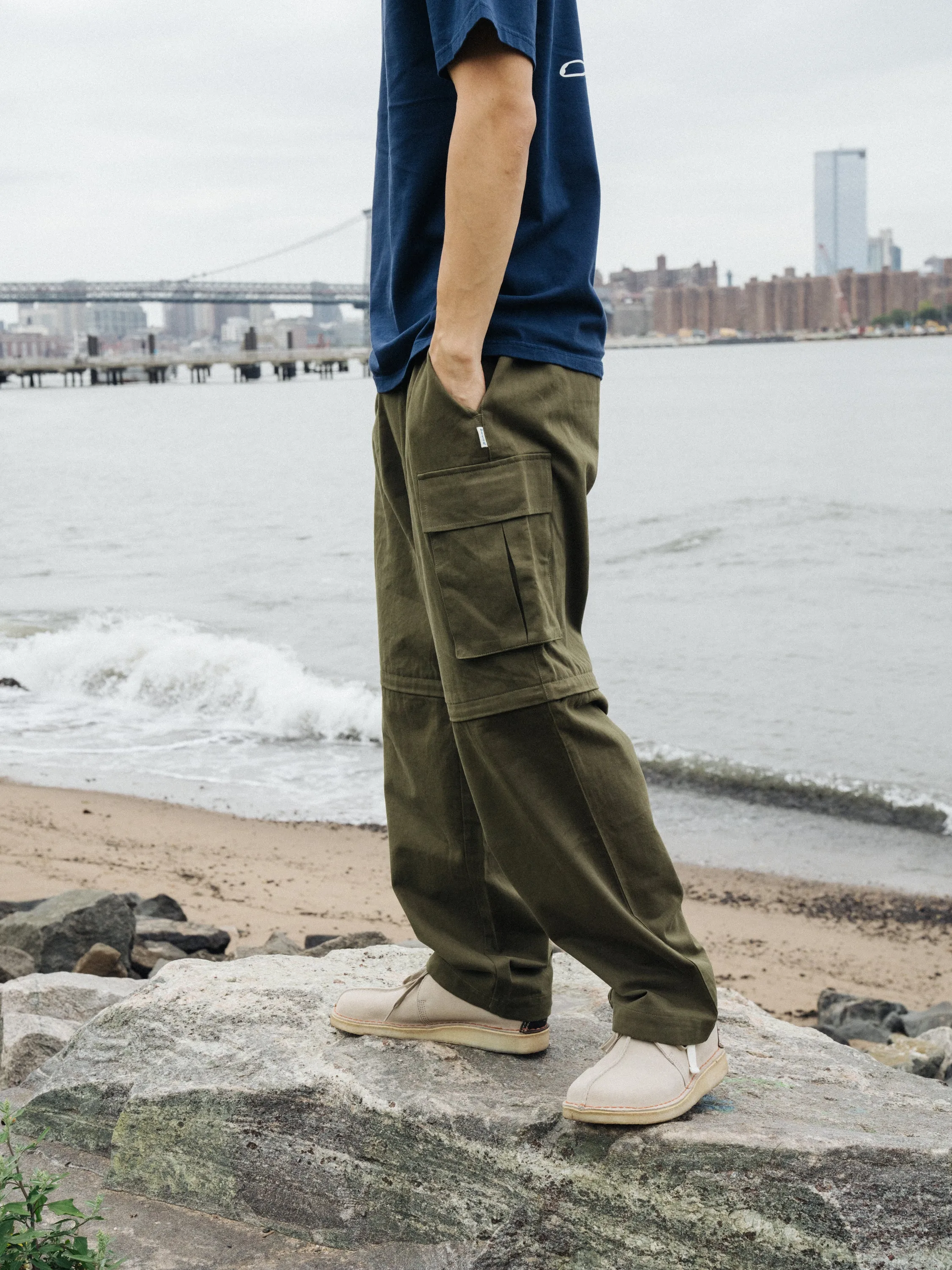 CANVAS CARGO TROUSER   SHORT ZIP OFFS - ARMY GREEN