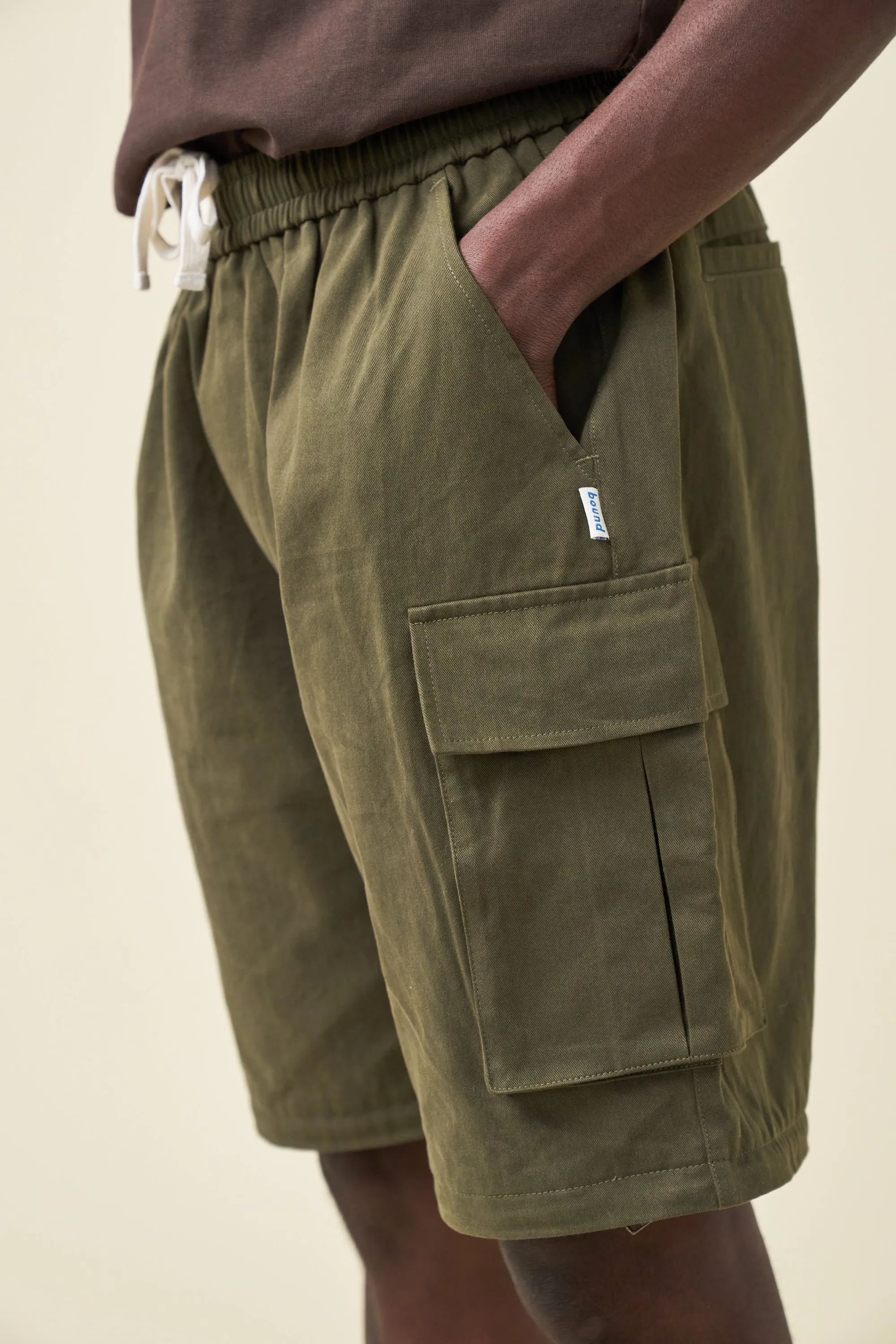 CANVAS CARGO TROUSER   SHORT ZIP OFFS - ARMY GREEN