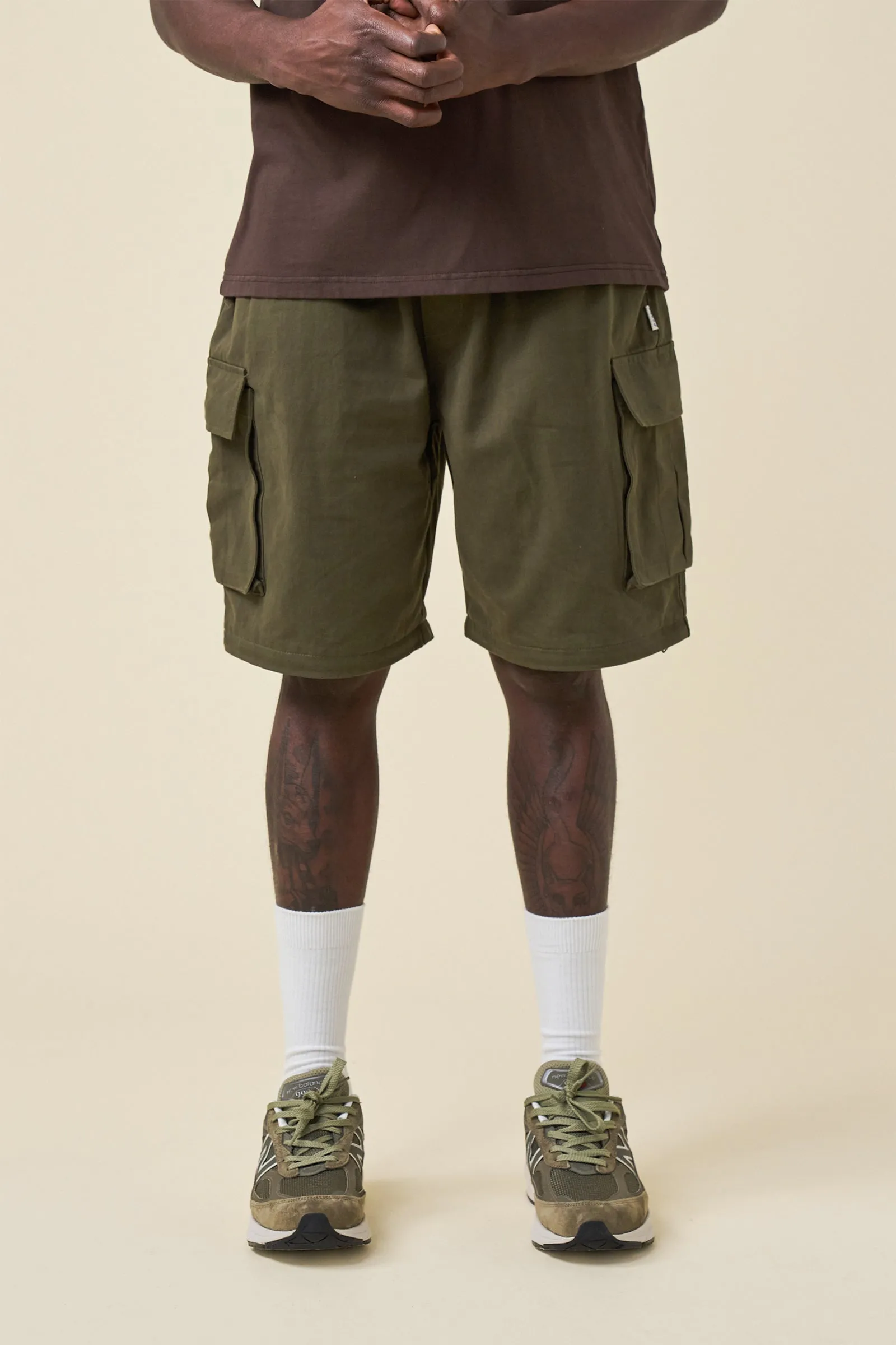 CANVAS CARGO TROUSER   SHORT ZIP OFFS - ARMY GREEN