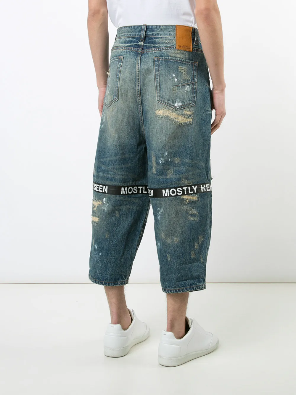 DESTROYED TICKER FEED JEANS