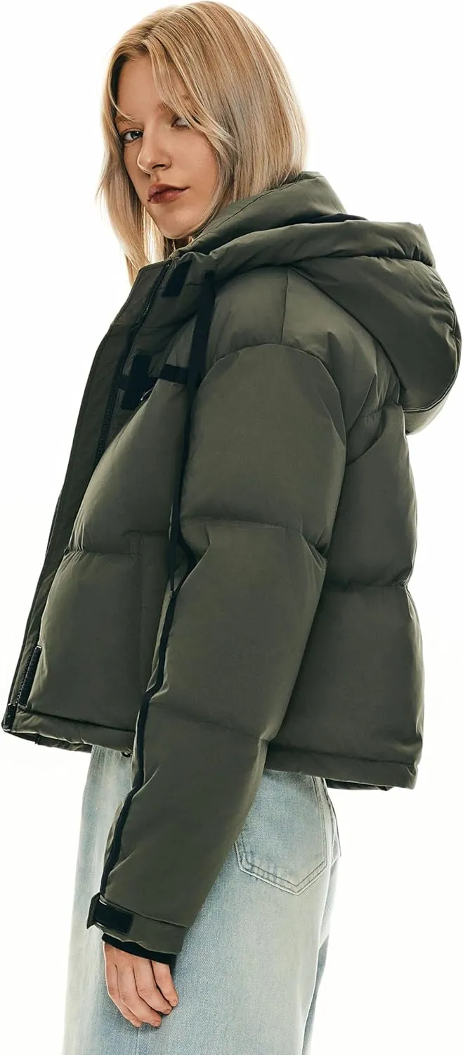 Orolay Women's Cropped Puffer Jacket Winter Quilted Short Down Coat Warm Hooded Zip Fashion Outerwear with Pockets