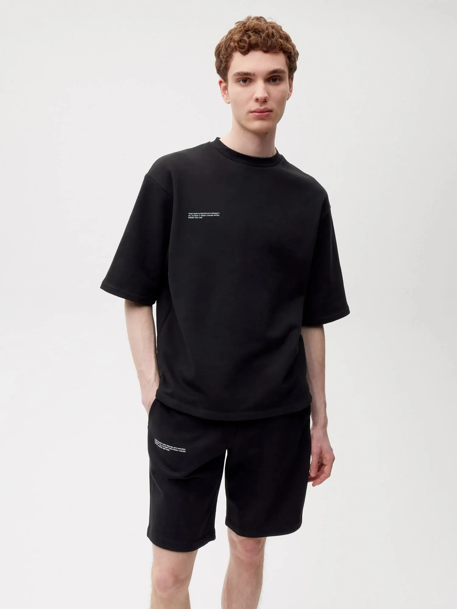Relaxed Fit T-shirt—black