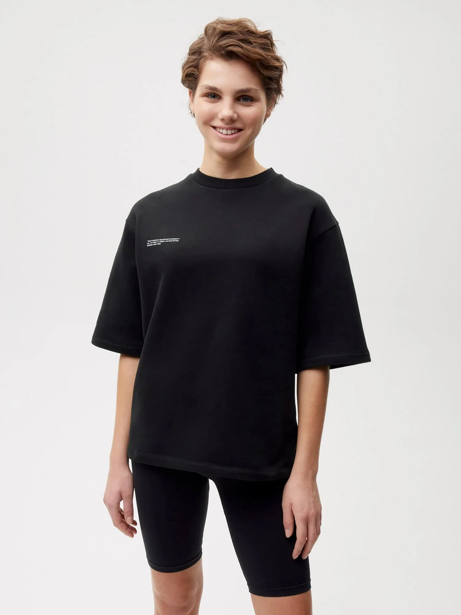 Relaxed Fit T-shirt—black
