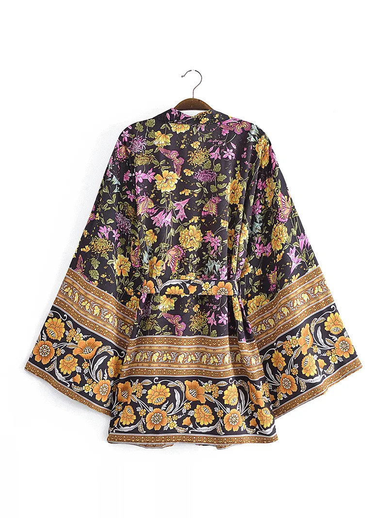 Women's Short Floral Print Black Color Polyester Short Length Gown Robe Kimono Duster Robe