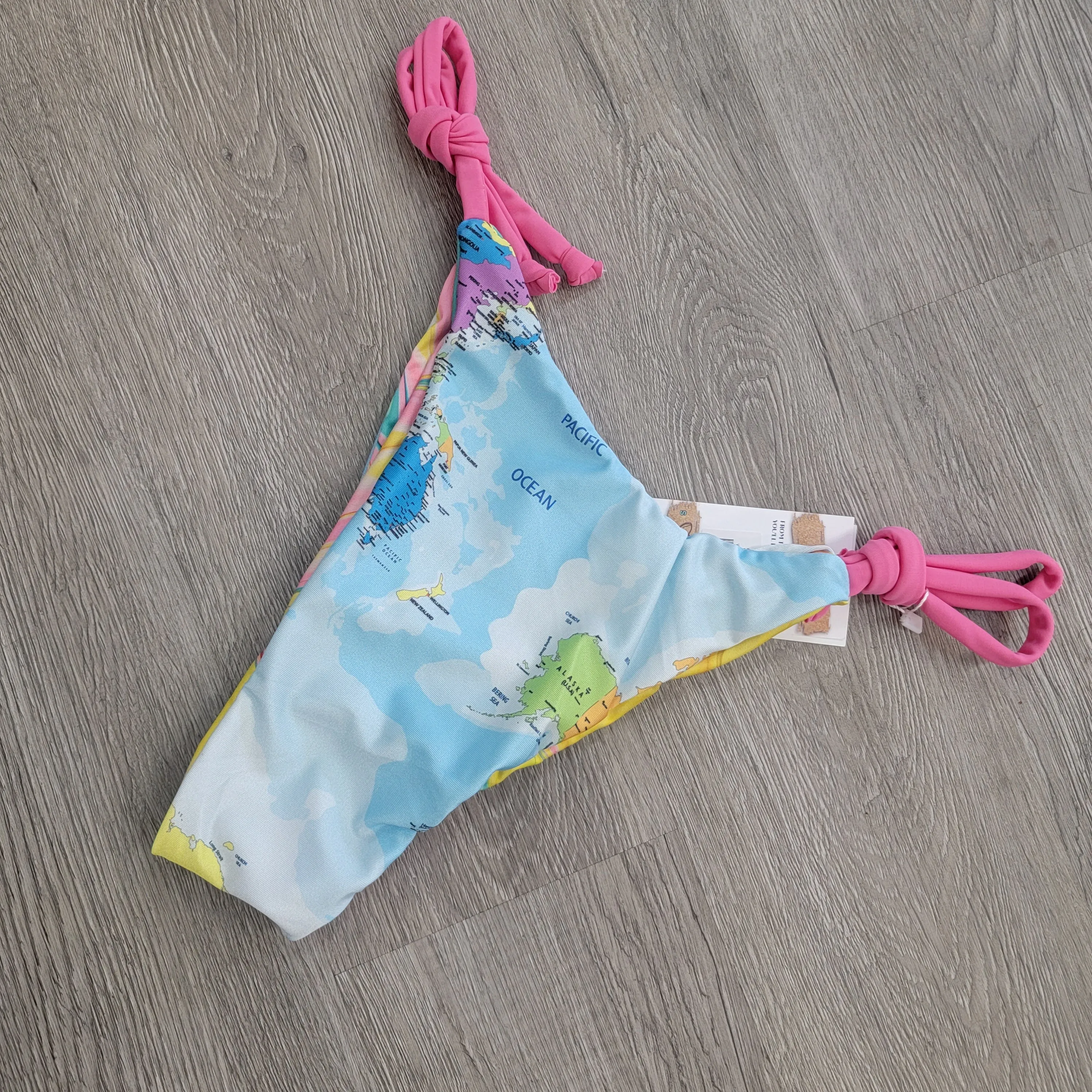 World Tour No. 4 Scrunch Bali Bottoms Sample